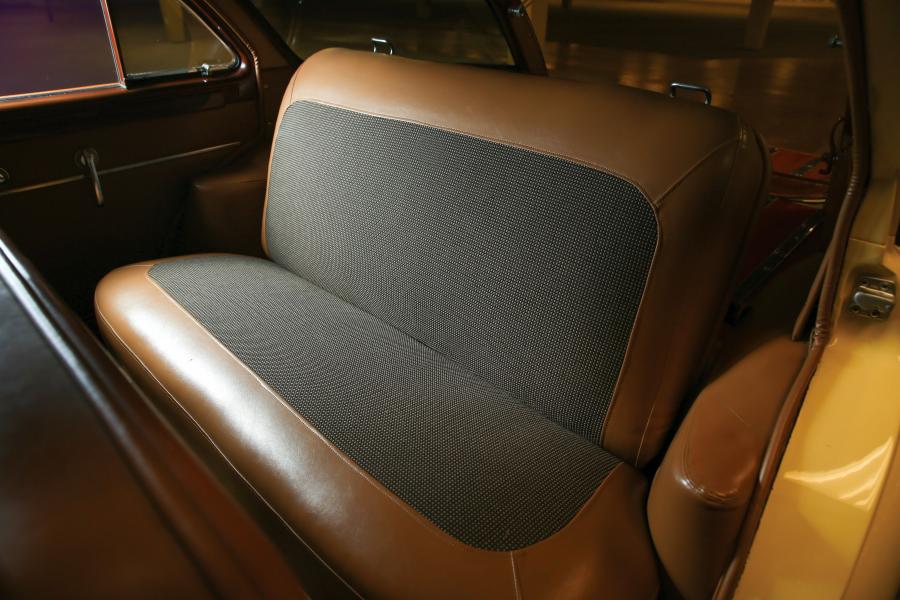 Интерьер Packard Eight Station Sedan (2293) 1948 года  (фото 11 из 63)